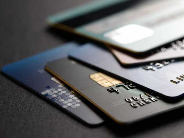 O'zbekistonda bank kartasi qanday ochiladi - 2026